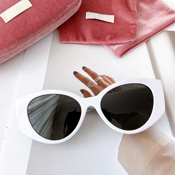luxury sunglasses woman designer sunglasses gafas de sol para hombre panic buying fashion sunglasses oversized frame eyeglass for sport drvi, White;black
luxury sunglasses woman designer sunglasses gafas de sol para hombre panic buying fashion sunglasses oversized frame eyeglass for sport drvi, White;black