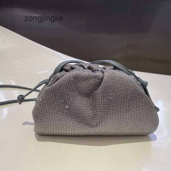 bags bag claassic crossbody lady venetas 2023 cloud pouch botteges same autumn diamond pleated clip handbag one shoulder crossbody girl
bags bag claassic crossbody lady venetas 2023 cloud pouch botteges same autumn diamond pleated clip handbag one shoulder crossbody girl