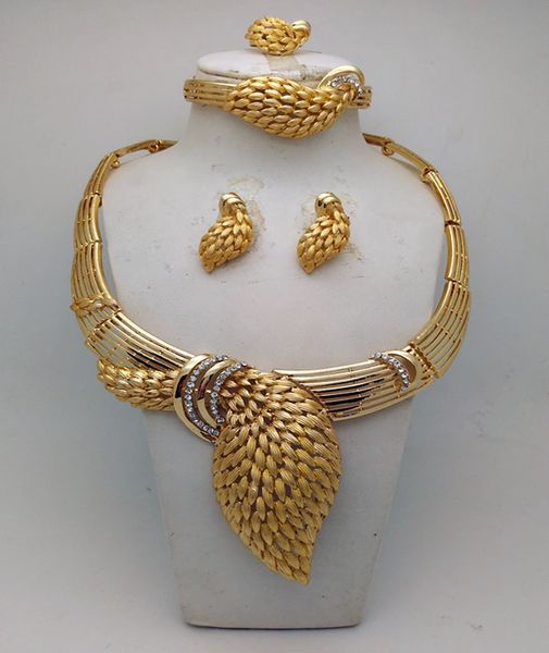 wedding jewelry sets mukun 2023 gold color dubai set nigerian african bead fashion 230717, Slivery;golden
wedding jewelry sets mukun 2023 gold color dubai set nigerian african bead fashion 230717, Slivery;golden