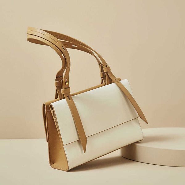 wedding bag large capacity cowhide genuine leather women's bag one shoulder design sense tote bag advanced sense crossbody handbag summ
wedding bag large capacity cowhide genuine leather women's bag one shoulder design sense tote bag advanced sense crossbody handbag summ
