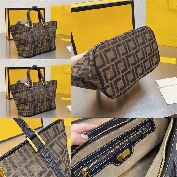 nxy evening bags tote the bag totes women handbags designers all-match classic large capacity multifunction wallet alphabet pattern handbag
nxy evening bags tote the bag totes women handbags designers all-match classic large capacity multifunction wallet alphabet pattern handbag