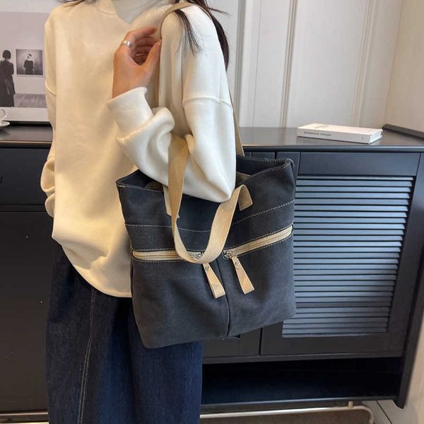 canvas bag for women with large capacity new versatile shoulder bag high-end college commuting tote bag
canvas bag for women with large capacity new versatile shoulder bag high-end college commuting tote bag