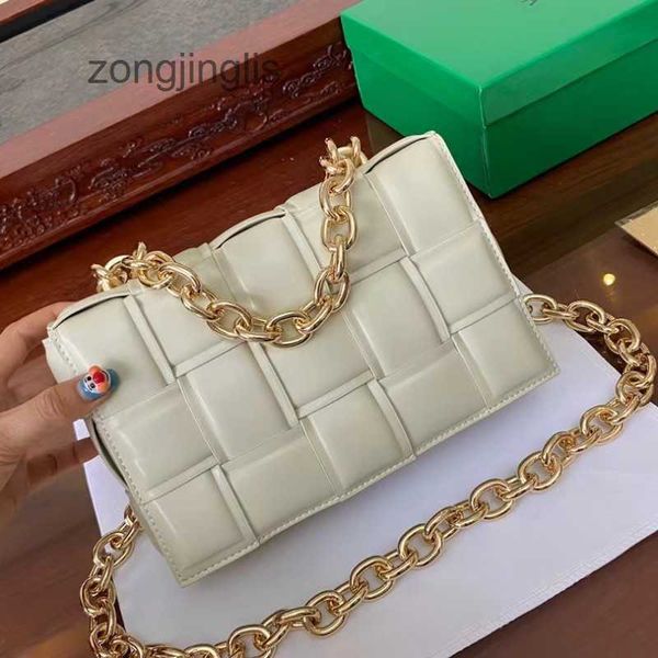 cassettes 2023 venetas bags chain botteges autumn winter leisure bag fashion knitted simple one-shoulder 9fwg
cassettes 2023 venetas bags chain botteges autumn winter leisure bag fashion knitted simple one-shoulder 9fwg