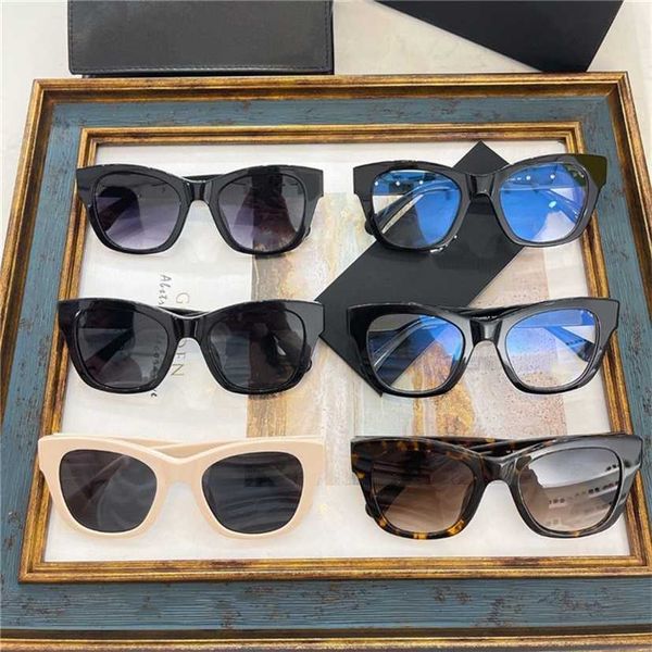 sunglasses 2023 designer 2023 new xiaoxiangjia's new square heart sunglasses are the same as fashionable sunglasses ch5478, White;black
sunglasses 2023 designer 2023 new xiaoxiangjia's new square heart sunglasses are the same as fashionable sunglasses ch5478, White;black