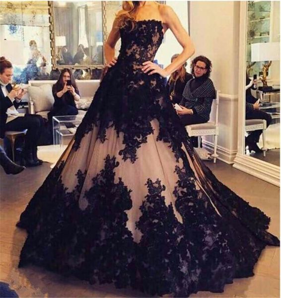lace appliques ball gown evening dress strapless sleeveless black and nude prom gowns vestido largo de fiesta6113378
lace appliques ball gown evening dress strapless sleeveless black and nude prom gowns vestido largo de fiesta6113378