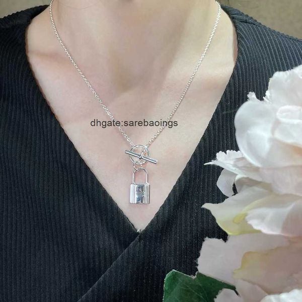 aher mas designer luxury nacklace fashionable h letter bag smooth necklace jewelry one button handle bag collar necklace for women, Silver
aher mas designer luxury nacklace fashionable h letter bag smooth necklace jewelry one button handle bag collar necklace for women, Silver