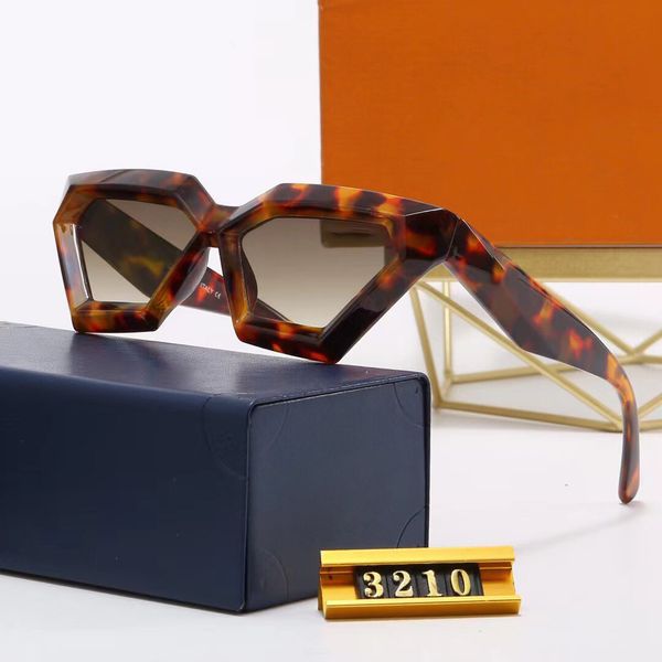 2023 womens designer sunglasses mens sunglasses designers mens designer polarizing light sun proof uv400 triomphe quay lunette homme occhial, White;black
2023 womens designer sunglasses mens sunglasses designers mens designer polarizing light sun proof uv400 triomphe quay lunette homme occhial, White;black