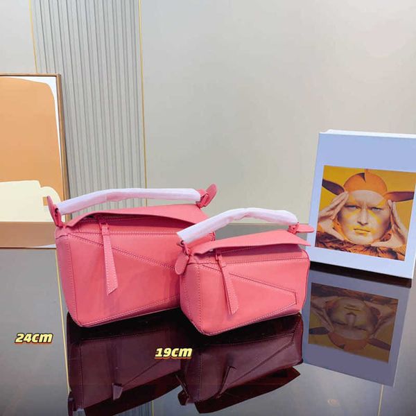 le geometric design designer bag crossbody bags solid color leather handbag men women luxurys shoulder bags purse 230524
le geometric design designer bag crossbody bags solid color leather handbag men women luxurys shoulder bags purse 230524