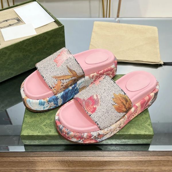 woman floral slide sandal macaron slippers thick bottom mules chunky g house slipper multicolored print canvas beach flip-flops ekk, Black
woman floral slide sandal macaron slippers thick bottom mules chunky g house slipper multicolored print canvas beach flip-flops ekk, Black
