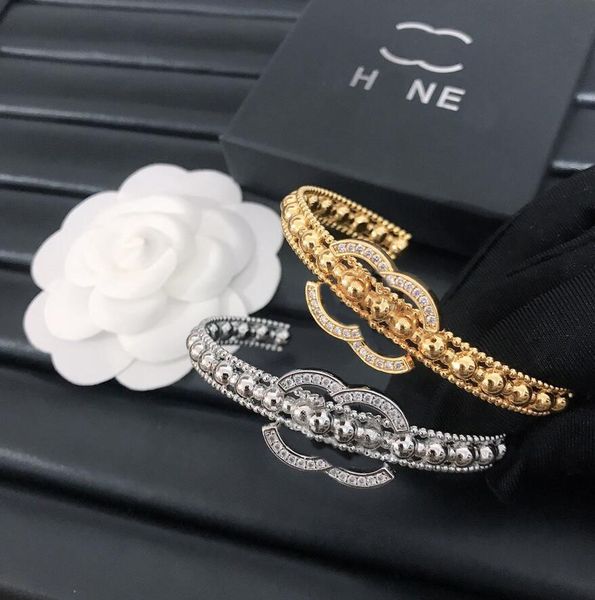 luxury designer copper material bangle bracelet famous women brand letter 18k gold plated silver plating crystal bracelets wedding jewelery, Black
luxury designer copper material bangle bracelet famous women brand letter 18k gold plated silver plating crystal bracelets wedding jewelery, Black