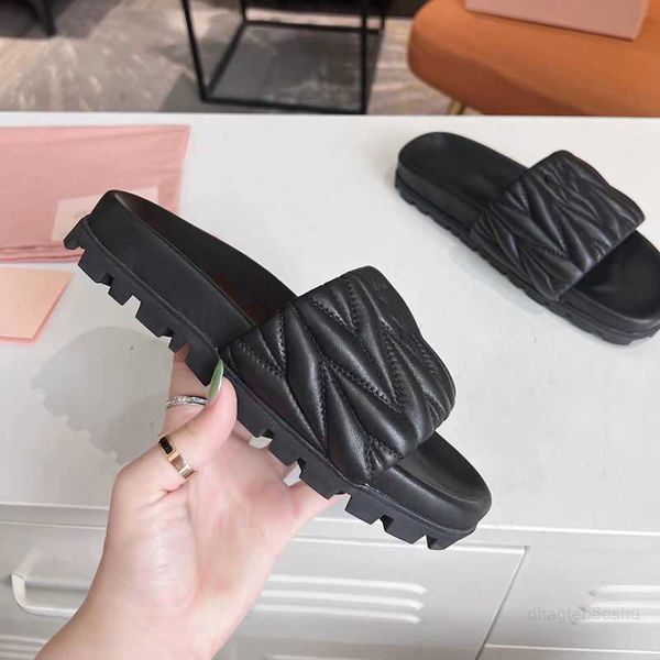 family mius beach shoes women slide designer sandals pleated round slippers for outerwear 2023 new thick sole flat bottom step 1 6n8x
family mius beach shoes women slide designer sandals pleated round slippers for outerwear 2023 new thick sole flat bottom step 1 6n8x