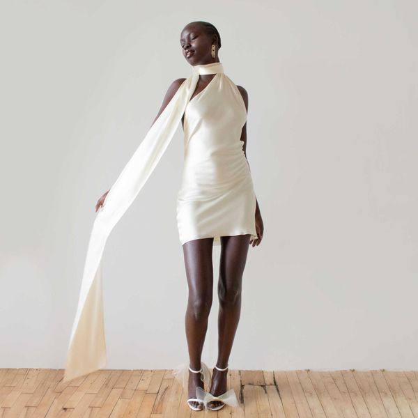 2023 new dress women's feeling open back short dress adjustable hanging neck satin dress, White
2023 new dress women's feeling open back short dress adjustable hanging neck satin dress, White