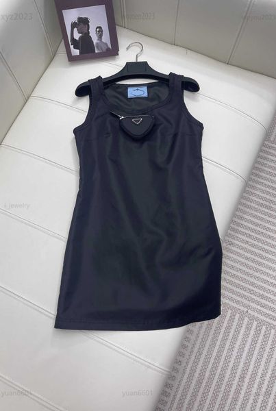 designer clothes women skirt chest pocket decoration girl dresses size s-l solid color lady dress luxurious, White;black
designer clothes women skirt chest pocket decoration girl dresses size s-l solid color lady dress luxurious, White;black