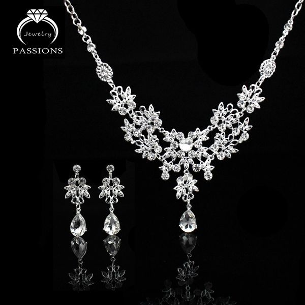 wedding jewelry sets exquisitely crystal bridal classic party accessories necklace earrings for bride 230427, Slivery;golden
wedding jewelry sets exquisitely crystal bridal classic party accessories necklace earrings for bride 230427, Slivery;golden