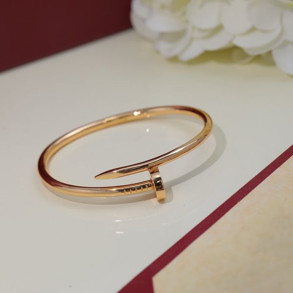 designer bracelet titanium carti steel bracelet luxury size#17 men's and women's rose gold fashion fashion fashion fade bracelet t, Black
designer bracelet titanium carti steel bracelet luxury size#17 men's and women's rose gold fashion fashion fashion fade bracelet t, Black