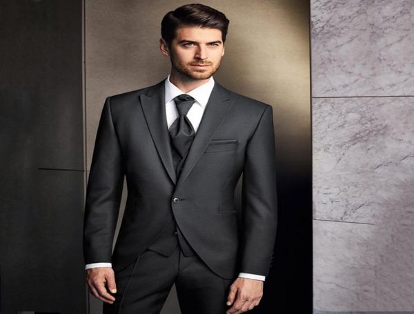 vintage italian black men suits groom wedding suits peaked lapel classic men blazer jacket pants vest 3piece male tuxedo terno mas1807779, Black;gray
vintage italian black men suits groom wedding suits peaked lapel classic men blazer jacket pants vest 3piece male tuxedo terno mas1807779, Black;gray