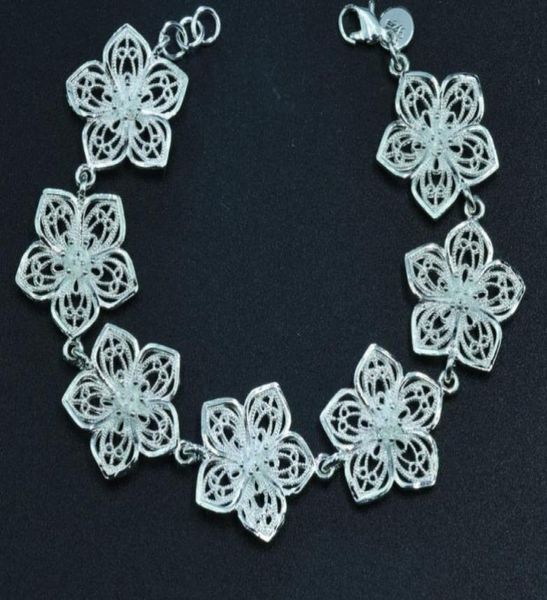 beautiful flower bracelet for women classic fashion jewelry whole color silver bracelets7846660, Black
beautiful flower bracelet for women classic fashion jewelry whole color silver bracelets7846660, Black