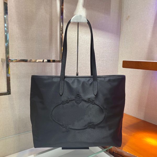 1bg218 classic women's shopping bag high-end quality tote bag nylon fabric handbag capacity is very large travel usually back can be li
1bg218 classic women's shopping bag high-end quality tote bag nylon fabric handbag capacity is very large travel usually back can be li