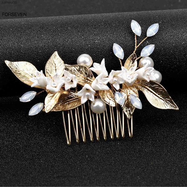 white flower hair combs for bride wedding goldsilver color metal leaf headpiece pearl headdress women girls party hair jewelry l230704, White;golden
white flower hair combs for bride wedding goldsilver color metal leaf headpiece pearl headdress women girls party hair jewelry l230704, White;golden