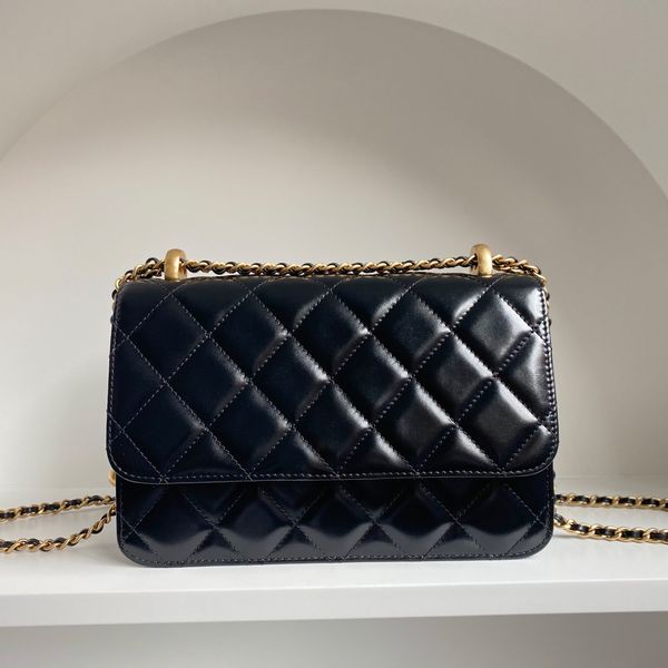 designer woc crossbody bags luxury shoulder bags 1:1 quality lambskin chain bags 22cm with box mc089
designer woc crossbody bags luxury shoulder bags 1:1 quality lambskin chain bags 22cm with box mc089
