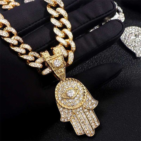 pendant necklaces bling crystal hamsa hand eye zircon necklace for women iced out cuban link chain men punk hop jewelry 230613, Silver
pendant necklaces bling crystal hamsa hand eye zircon necklace for women iced out cuban link chain men punk hop jewelry 230613, Silver