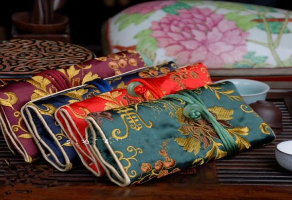 fine embroidery flower silk jewelry roll bag folding portable large women cosmetic storage bag drawstrubg makeup travel bag 10pcs9016483, Pink;blue
fine embroidery flower silk jewelry roll bag folding portable large women cosmetic storage bag drawstrubg makeup travel bag 10pcs9016483, Pink;blue