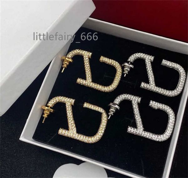 2023 fashion earrings jewelry womens men designer earring ear studs letter v diamonds luxurys golden fashion silver needle weote with box 68, Golden;silver
2023 fashion earrings jewelry womens men designer earring ear studs letter v diamonds luxurys golden fashion silver needle weote with box 68, Golden;silver