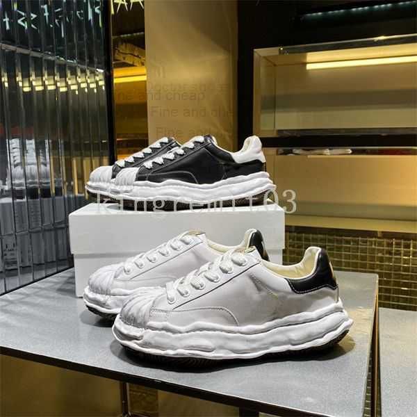 mmy casual shoes men women platform wave sneakers rubber sole high street trainers maison mihara yasuhiro low cut canvas fashion couple shoe, Black
mmy casual shoes men women platform wave sneakers rubber sole high street trainers maison mihara yasuhiro low cut canvas fashion couple shoe, Black