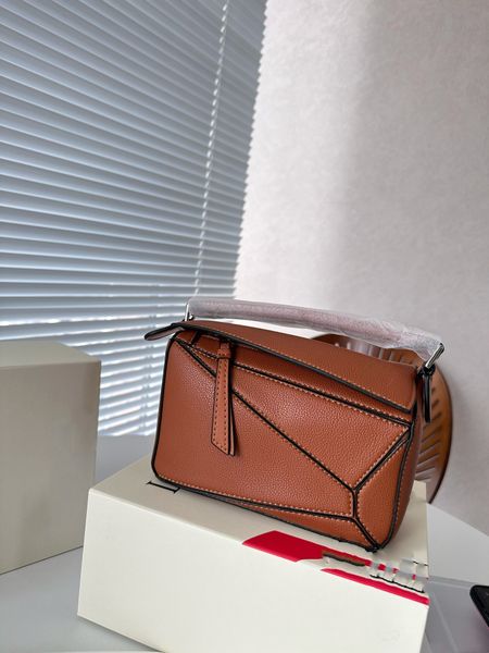 designer puzzles bag crossbody shoulder messenger bags real leather luxury classic calfskin women cuboid shape handle purse wallet pillows b
designer puzzles bag crossbody shoulder messenger bags real leather luxury classic calfskin women cuboid shape handle purse wallet pillows b