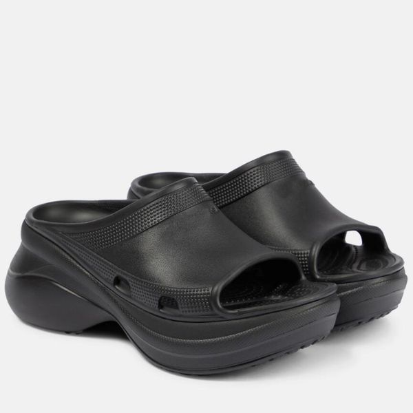 comfort brand pool crocs sandals shoes women rubber mules thick soles slippers wide toe straps slip on lady walking eu35-42, Black
comfort brand pool crocs sandals shoes women rubber mules thick soles slippers wide toe straps slip on lady walking eu35-42, Black
