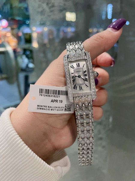 classical wrist watches diamond watch designer rutl superb high-end quality quartz movement tank uhr montre rolx with box tztu, Slivery;brown
classical wrist watches diamond watch designer rutl superb high-end quality quartz movement tank uhr montre rolx with box tztu, Slivery;brown