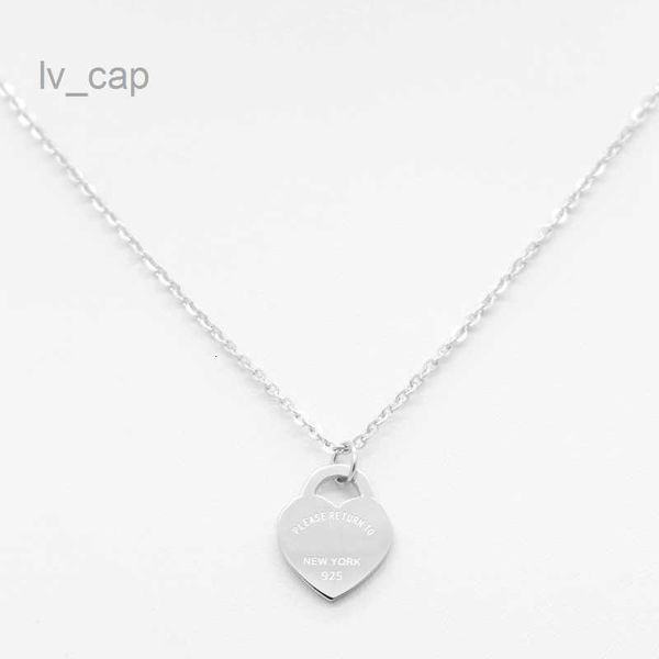 new style stainless steel fashion t necklace jewelry heart-shaped pendant love necklaces for women's party wedding gifts wholesale, Silver
new style stainless steel fashion t necklace jewelry heart-shaped pendant love necklaces for women's party wedding gifts wholesale, Silver