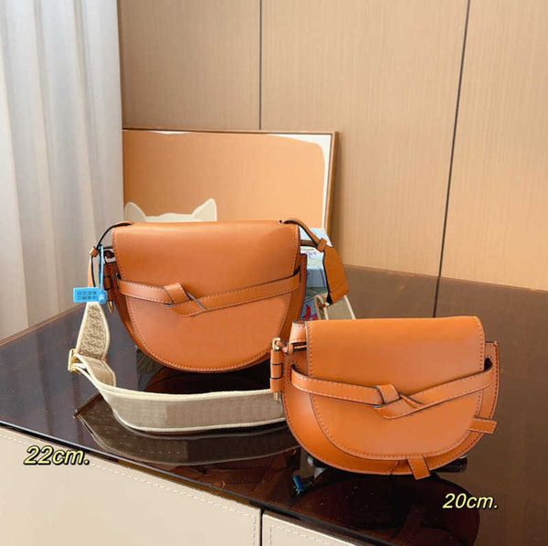 womens shoulder handbag designer saddles bag lowe highend real cowhide bow clamshell wallet fashion luxury alphabet broadband bag
womens shoulder handbag designer saddles bag lowe highend real cowhide bow clamshell wallet fashion luxury alphabet broadband bag