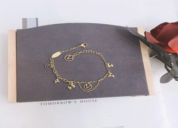 luxury design chain bracelet stainless steel fashion women039s 18k gold plated bracelet wrist band cuff chain couple gift weddi4565302, Black
luxury design chain bracelet stainless steel fashion women039s 18k gold plated bracelet wrist band cuff chain couple gift weddi4565302, Black