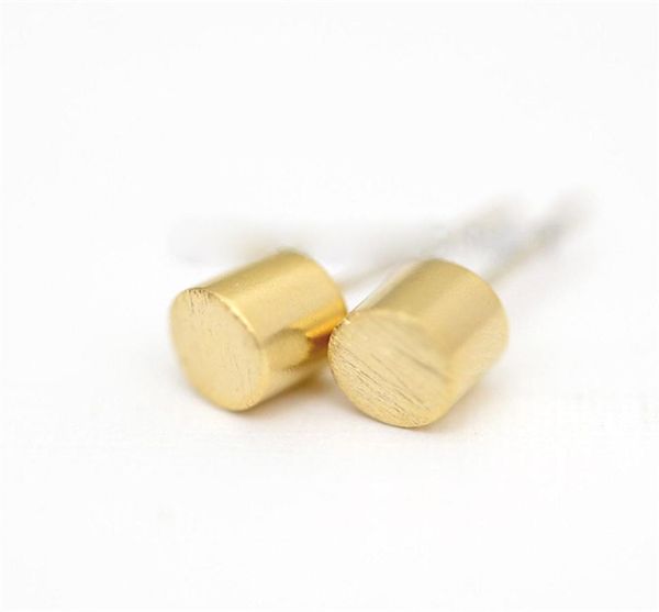 fashion cylindrical gold stud earrings personality of the threedimensional shaped stud earring for women9142354, Golden;silver
fashion cylindrical gold stud earrings personality of the threedimensional shaped stud earring for women9142354, Golden;silver
