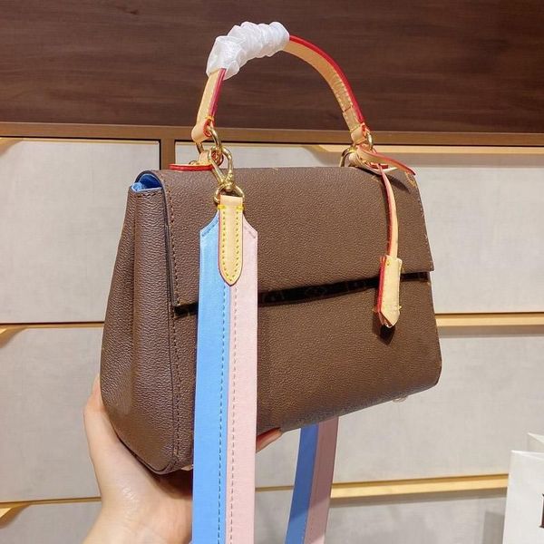 2023 classic handbag crossbady bags shoulder purse fashion full letter hasp hardware genuine leather removable shoulder strap, Black;red
2023 classic handbag crossbady bags shoulder purse fashion full letter hasp hardware genuine leather removable shoulder strap, Black;red