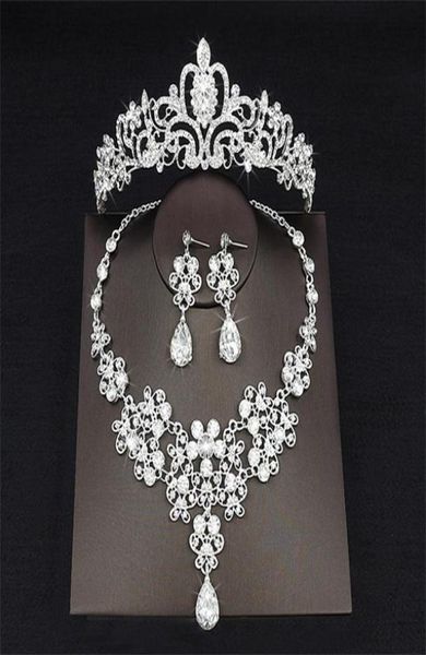 2018 drop rhinestone wedding jewelry set necklace crown tiaras crown earrings headwear beading three piece party bridal acce8363910, White
2018 drop rhinestone wedding jewelry set necklace crown tiaras crown earrings headwear beading three piece party bridal acce8363910, White