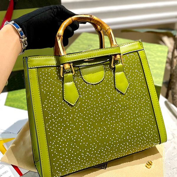 large capacity shopping tote bag women shoulder bags classic bamboo handbag letter hardware square travel handbags diamante decoration vinta
large capacity shopping tote bag women shoulder bags classic bamboo handbag letter hardware square travel handbags diamante decoration vinta