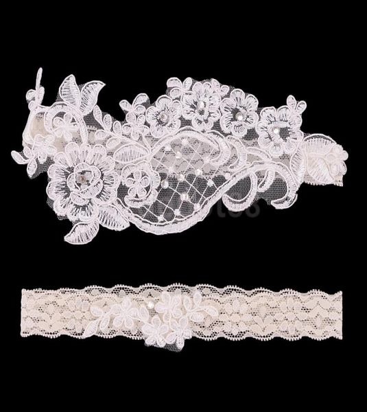 wholesale-2pcs wedding bridal garter white lace flower rhine garter women bride garter set accessories 1 to keep 1 to throw3628093, Black;white
wholesale-2pcs wedding bridal garter white lace flower rhine garter women bride garter set accessories 1 to keep 1 to throw3628093, Black;white