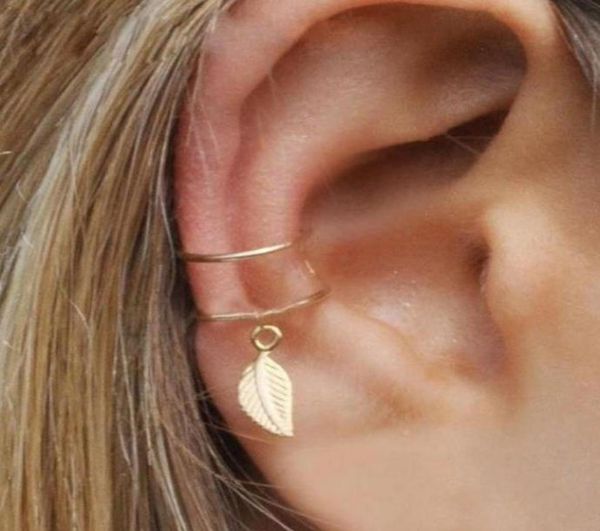 5pcsset fashion ear cuffs gold leaf ear cuff clip earrings for women climbers no piercing fake cartilage earring8534804, Silver
5pcsset fashion ear cuffs gold leaf ear cuff clip earrings for women climbers no piercing fake cartilage earring8534804, Silver