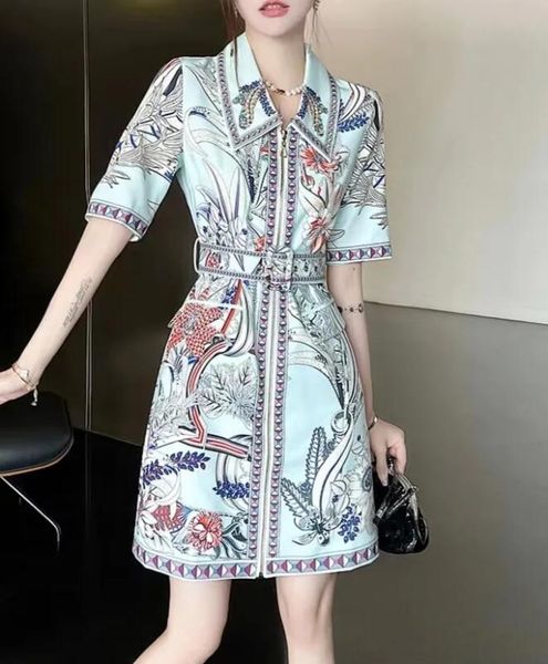 2023 designer dress women's clothing french design with a sense of temperament and a slimming waist, printed women dresses, Black;gray
2023 designer dress women's clothing french design with a sense of temperament and a slimming waist, printed women dresses, Black;gray