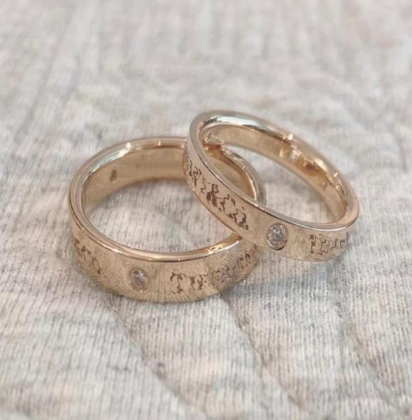 luxurys designers couple ring with clear lettering fine workmanship full personality engagement jewelry box gold and silver gi79687461520
luxurys designers couple ring with clear lettering fine workmanship full personality engagement jewelry box gold and silver gi79687461520