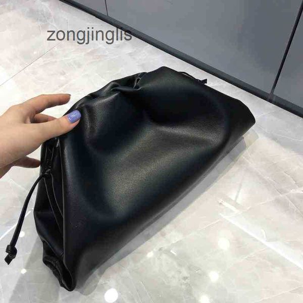 lady bag solid botteges classic single women's venetas pouch designer fold clip bags color 2023 shoulder messenger cloud
lady bag solid botteges classic single women's venetas pouch designer fold clip bags color 2023 shoulder messenger cloud