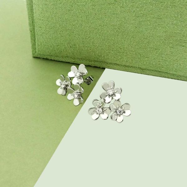 fashion vintage four leaf clover charm stud earrings back mother-of-pearl silver 18k gold plated agate for women&girls valentine's moth, Golden
fashion vintage four leaf clover charm stud earrings back mother-of-pearl silver 18k gold plated agate for women&girls valentine's moth, Golden