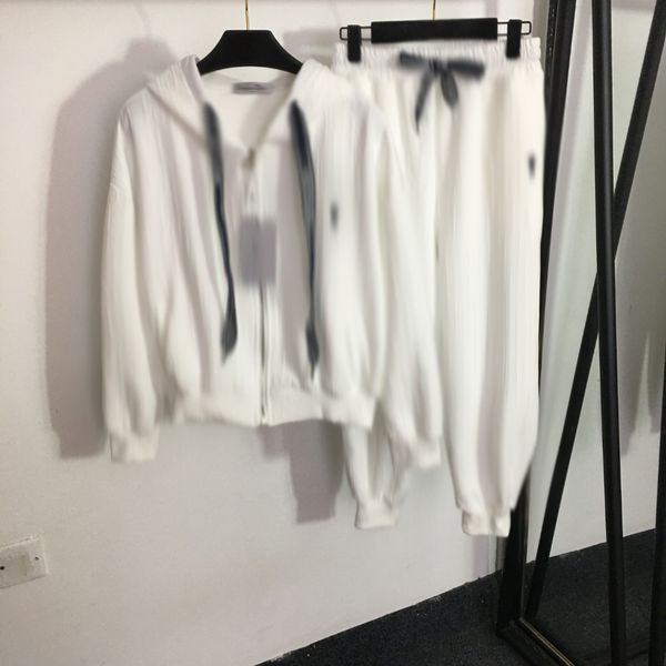 710 2023 milan style spring summer brand same style two pieces sets long pants hooded zipper empire long sleeve dress meiyi, White
710 2023 milan style spring summer brand same style two pieces sets long pants hooded zipper empire long sleeve dress meiyi, White