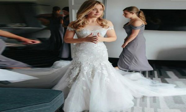 2019 white lace offtheshoulder wedding dress sheer neck applique sweep train zipper back mermaid bridal gown7679282
2019 white lace offtheshoulder wedding dress sheer neck applique sweep train zipper back mermaid bridal gown7679282