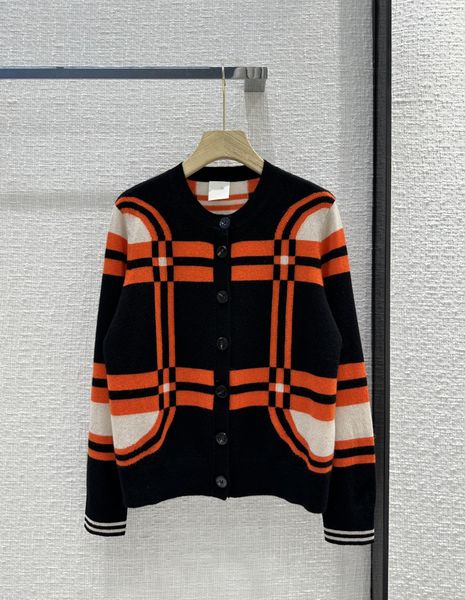 2023 new autumn milan runway sweaters o neck long sleeve women's sweater high end jacquard cardigan designer 0717-2, White;black
2023 new autumn milan runway sweaters o neck long sleeve women's sweater high end jacquard cardigan designer 0717-2, White;black