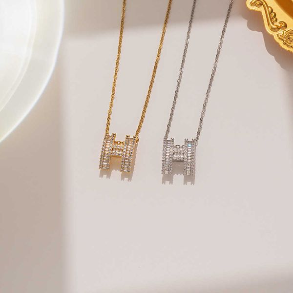 aher max designer luxury high definition v gold mini h necklace women's enamel pendant oval small letter short collar chain fjck, Silver
aher max designer luxury high definition v gold mini h necklace women's enamel pendant oval small letter short collar chain fjck, Silver