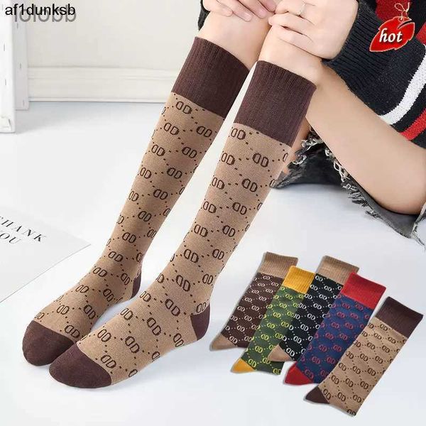 winter colors ggity pattern leg length ladys brand 5 socks wool cotton autumn luxury leisure stocking letter fashion womens wear street sock, Black;white
winter colors ggity pattern leg length ladys brand 5 socks wool cotton autumn luxury leisure stocking letter fashion womens wear street sock, Black;white