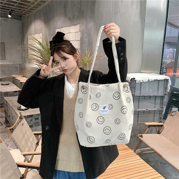 corduroy one-shoulder tote bag portable canvas bag large capacity portable ins girl student bag
corduroy one-shoulder tote bag portable canvas bag large capacity portable ins girl student bag